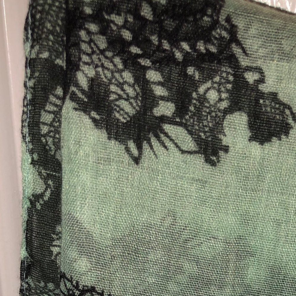 Scarves - Picture 4 of 4
